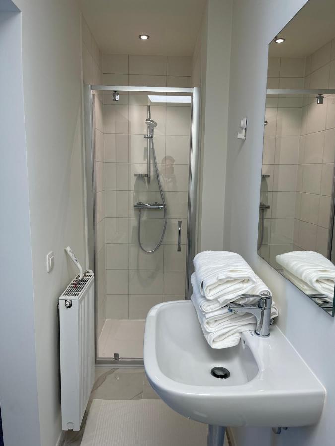 Mooie Kamer In Centrum Brugge Met Badkamer Exterior photo